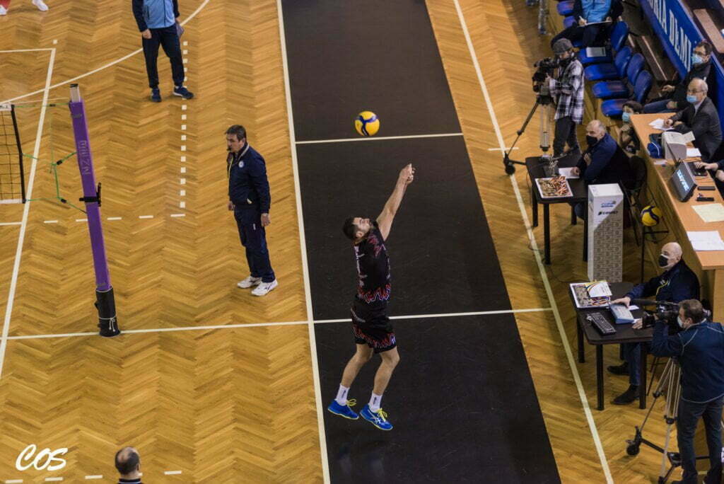 COS5962 1024x684 1 - FRVolei