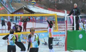 IMAGINI CAMPIONATELE NAȚIONALE DE VOLEI PE ZĂPADĂ AZUGA 05-07.02.2021 19 - FRVolei DSC 0022 300x182 1 - FRVolei