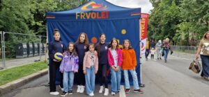 Fileu, zâmbete și fapte bune: Federația Română de Volei la Festivalul de Bine 8 - FRVolei 20250525 140422 - FRVolei