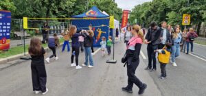 Fileu, zâmbete și fapte bune: Federația Română de Volei la Festivalul de Bine 1 - FRVolei Festivalul de Bine - Fundatia MEV - Federatia Romana de Volei