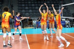 Naționala feminină a României se reunește luni la Blaj pentru Golden League 2 - FRVolei Bucurie Romania - FRVolei