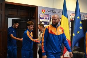 Bela Bartha și coechipierii săi, la Primăria Piatra Neamț