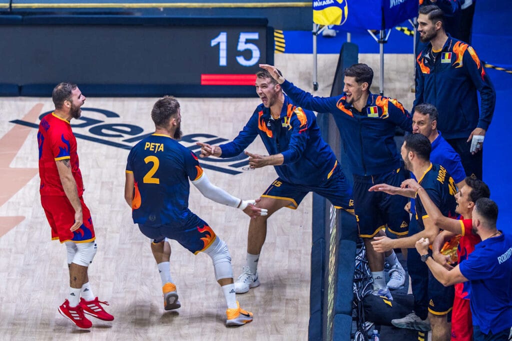Bucuria echipei României după un punct câștigat la Mondiale
