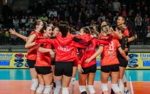 Rezultatele etapei a doua a Diviziei A1 la volei feminin. Un singur meci s-a încheiat în trei seturi 1 - FRVolei Volei Alba Blaj și bucuria victoriei cu Dinamo - etapa a doua Divizia A1