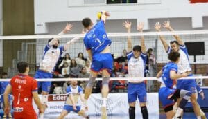 Meciurile etapei a 14-a a Diviziei A1 la volei masculin se joacă de-a lungul a trei zile 1 - FRVolei Steaua e liderul campionatului
