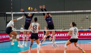 Etapa a 11-a a Diviziei A1 la volei feminin se joacă trei zile 2 - FRVolei Volei Alba Blaj a câștigat meciul cu CSO Voluntari din etapa trecuta