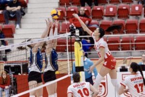Dinamo joacă pe propriul teren cu Corona Brașov