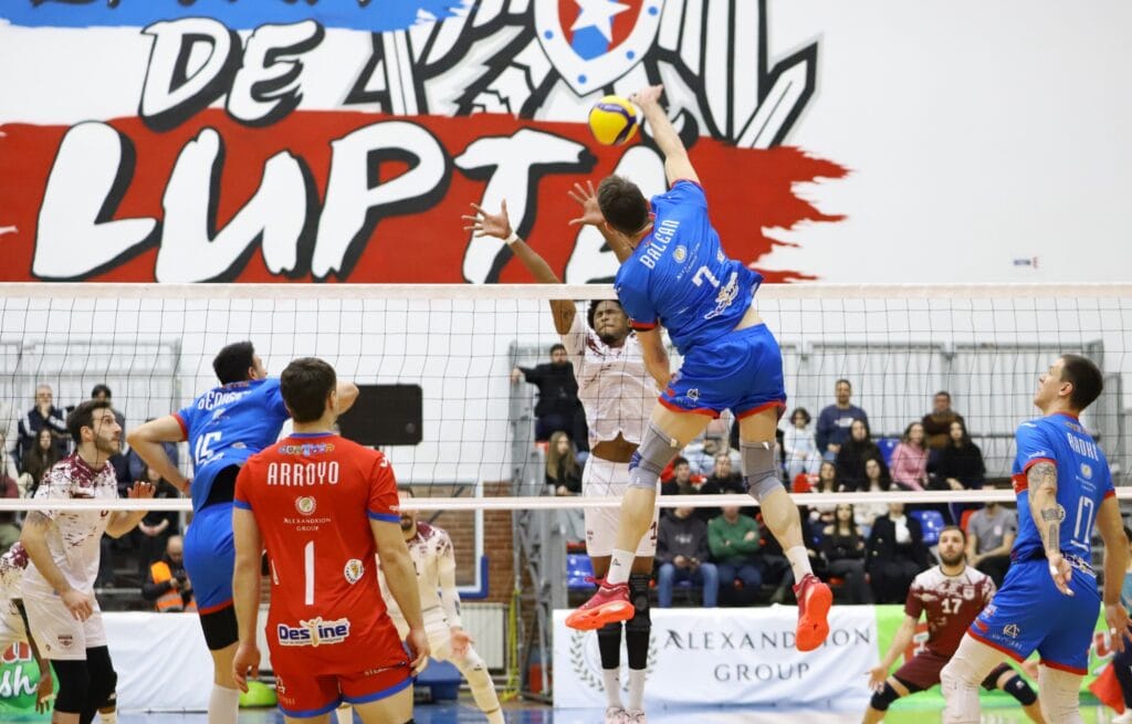 Steaua are 15 victorii la rând în campionat
