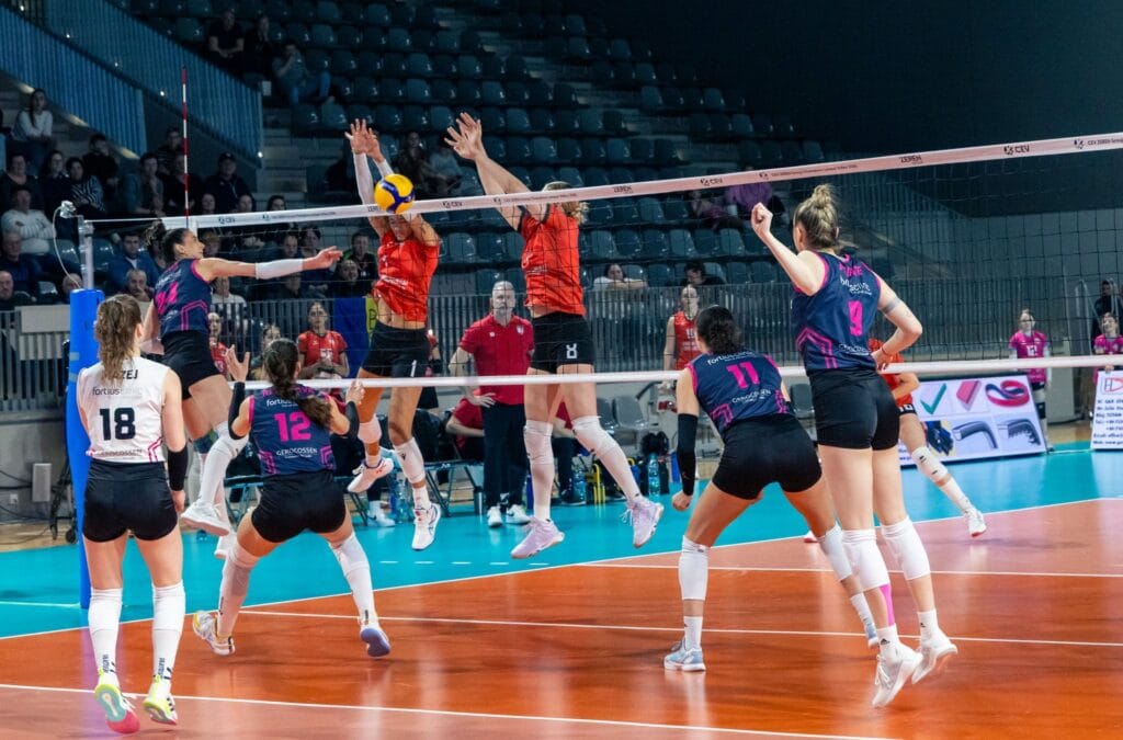 Volei Alba Blaj s-a calificat miercuri în finala Cupei României Loteria Română