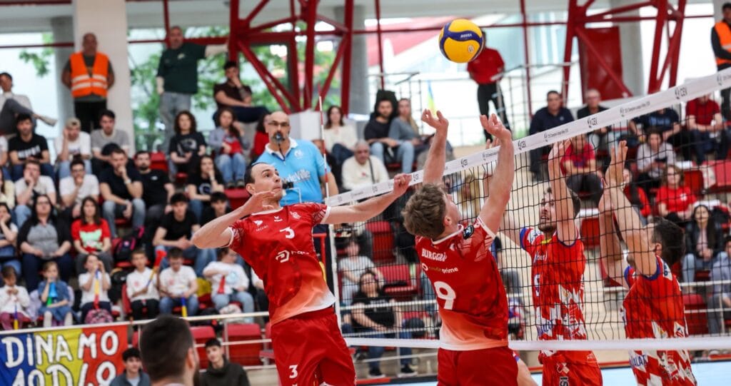 Titlul se va decide în sala Dinamo