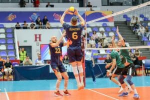 Naționala masculină a început la Ploiești pregătirea pentru Campionatul European de la Cluj-Napoca - EUROVOLLEY 2026 2 - FRVolei Claudiu Dumitru este ridicătorul naționalei României