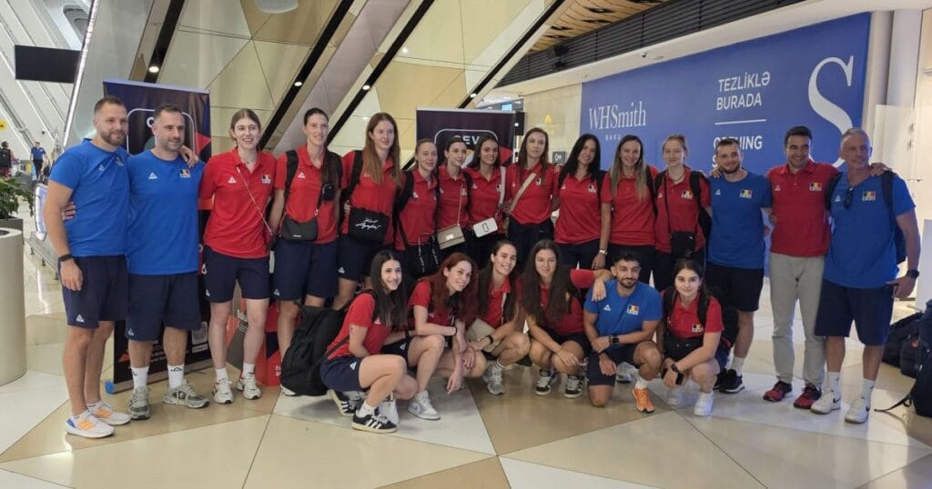 Nationala Romaniei a ajuns la Baku