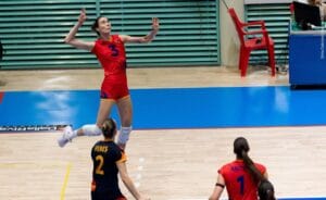 Naționala feminină a României a încheiat meciurile amicale înaintea Campionatului European 1 - FRVolei Rodica Buterez în atac