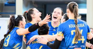 Divizia A1 feminin: Corona Brașov și CSM Constanța, victoriile etapei a treia 2 - FRVolei Corona Brasov bucurie