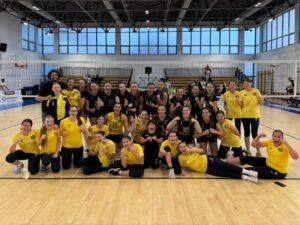 Trei meciuri de cinci seturi în prima etapă - Divizia A1 la volei feminin. Campioana CSO Voluntari a debutat cu o victorie 1 - FRVolei Stiinta Bucuresti bucurie victorie